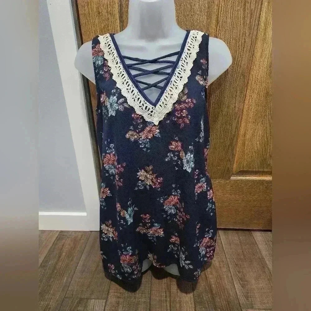 Maurice’s Shirt Top Women’s Large Loose Fit Navy Blue Floral Sleeveless Tank Top